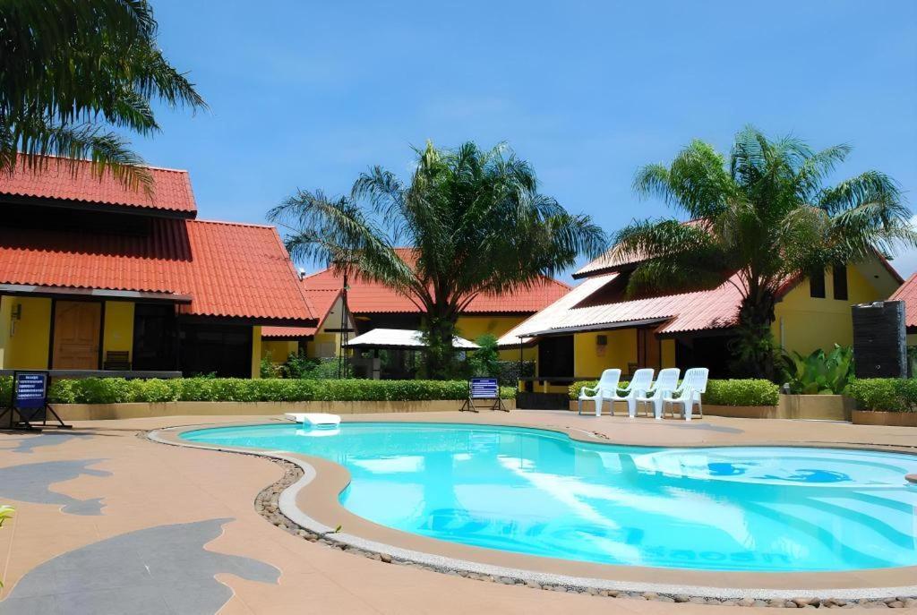 Tanisa Resort Chumphon Εξωτερικό φωτογραφία